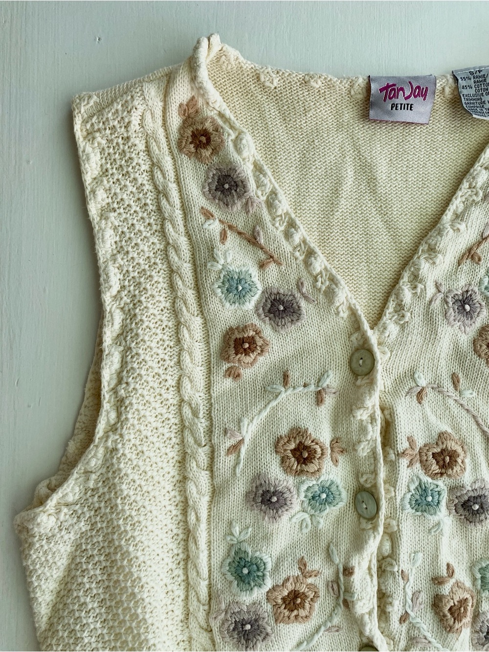 Vintage TanJay Cotton/Ramie Cream Embroidered Knit Sweater Vest